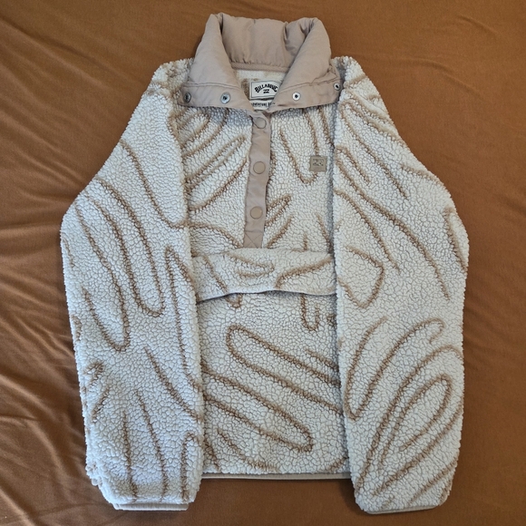 Billabong Jackets & Blazers - Billabong Adventure Division Switchback Mock Fleece Pullover Snap Button Beige S
